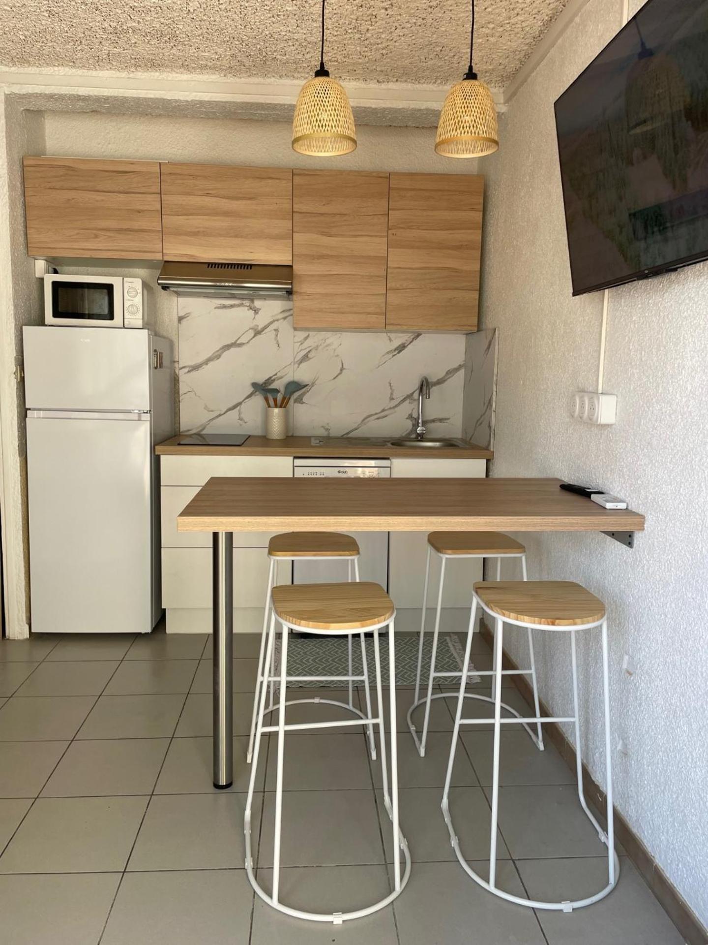 Studio Cosy A 300M De La Mer, Face Aux Festivals, Derriere La Night Life Le Barcarès Екстериор снимка